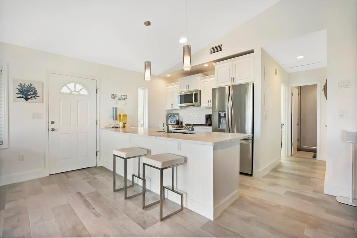 Ocean Views Retreat! Renovated Apt With Beach Bikes! St. Augustine Exterior photo